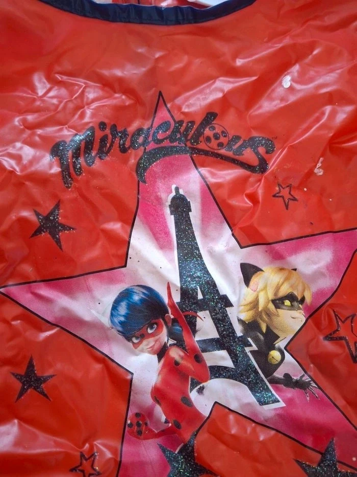 Delantal de pintura Miraculous Ladybug (5 años) – photo 4